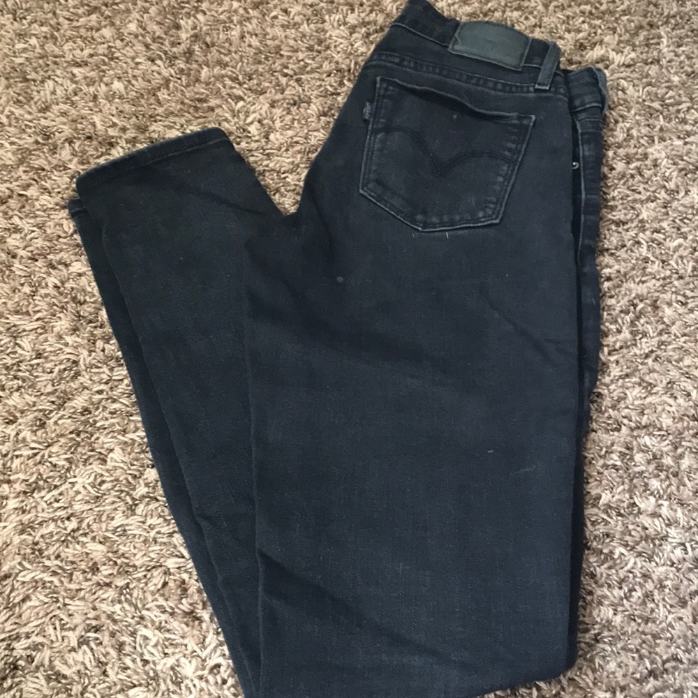 Levi’s Black 711 Skinny Jeans